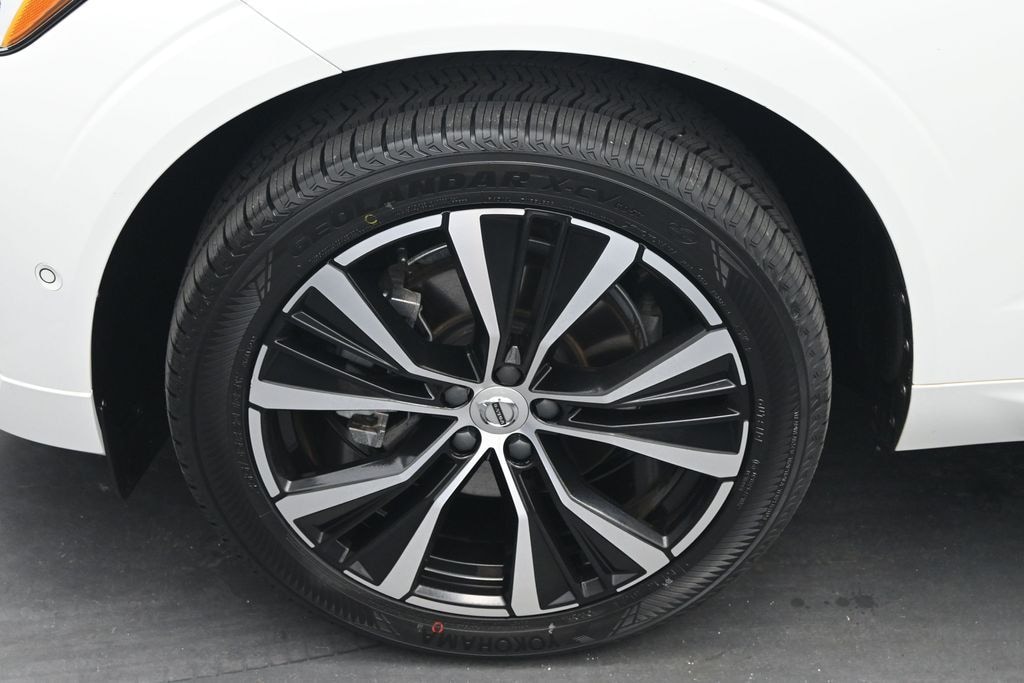 Certified 2023 Volvo XC60 B5 Plus Dark Theme SUV
