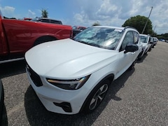 2026 Volvo XC40 B5 Plus SUV
