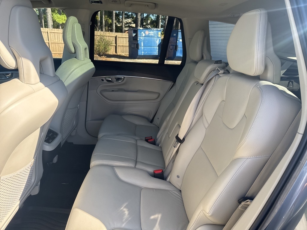 Used 2020 Volvo XC90 T5 Momentum SUV