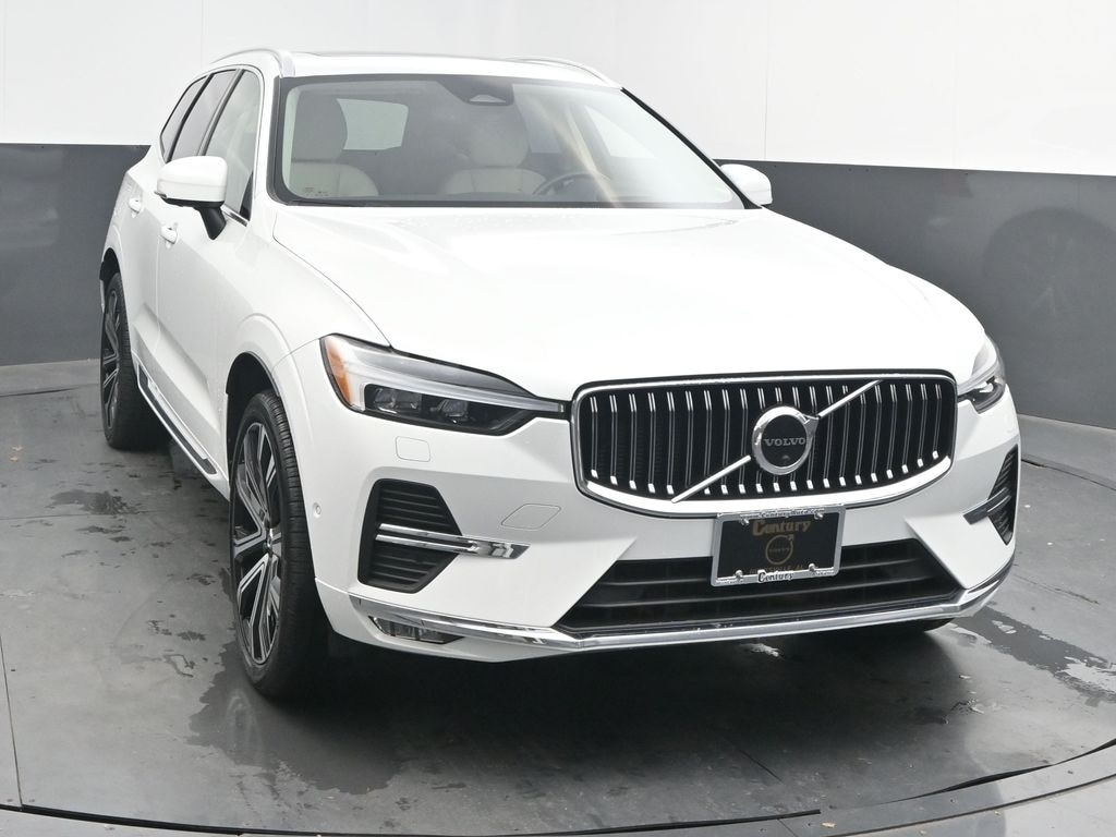 2023 Volvo XC60 Ultimate's photo