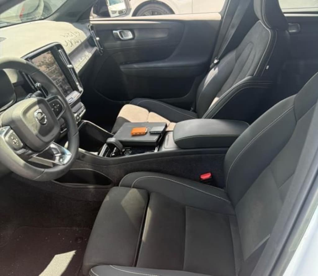 Used 2023 Volvo XC40 Recharge Pure Electric Twin Plus SUV