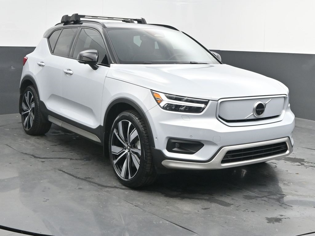 2022 Volvo XC40