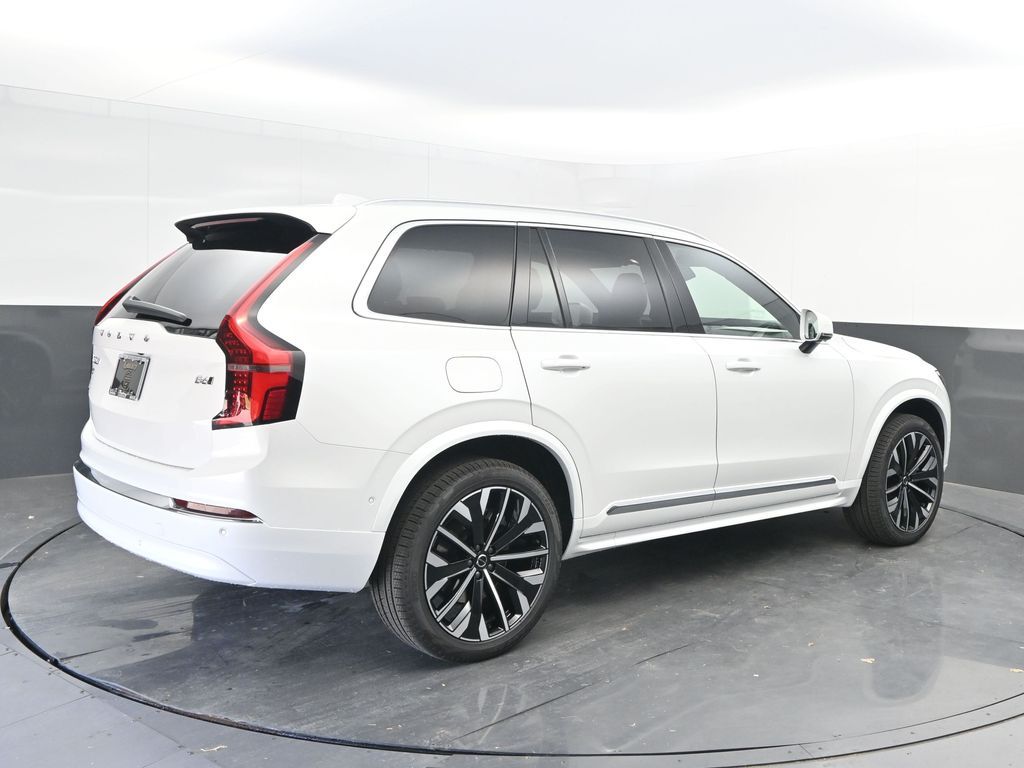 2026 Volvo XC90 Ultra - Photo 7