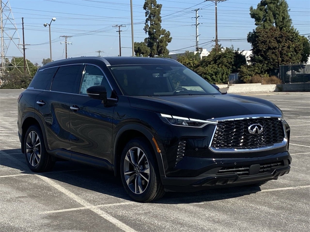 New 2024 INFINITI QX60 LUXE for Sale in Cerritos CA RC341042