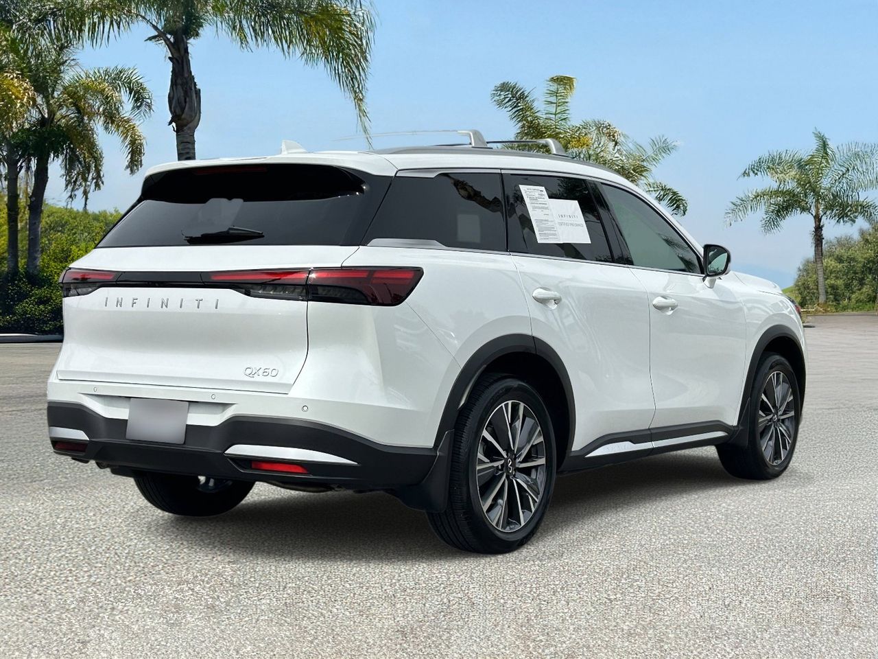 2026 INFINITI QX60 Luxe photo 2