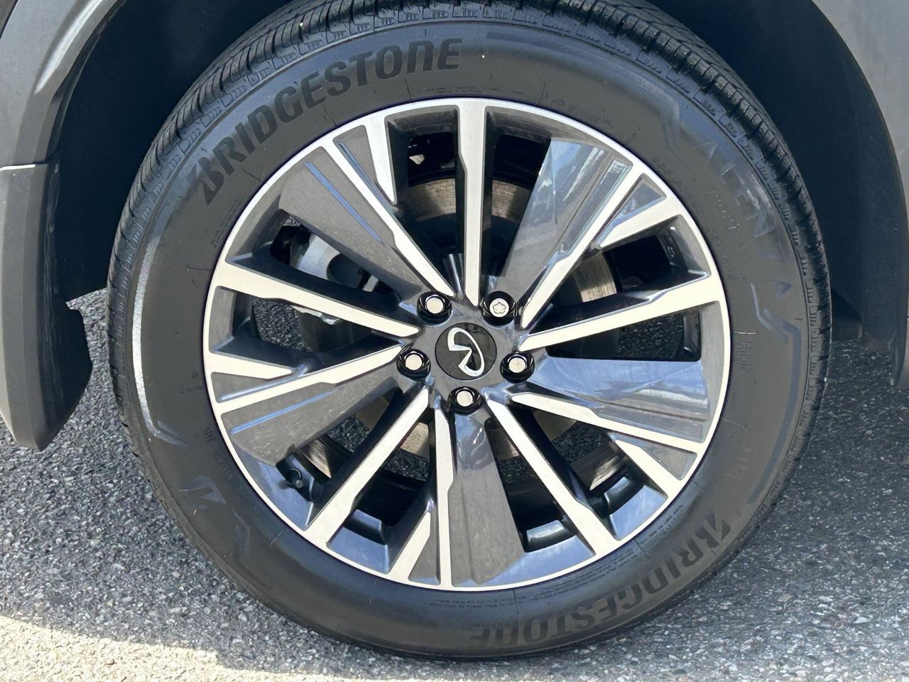 2026 INFINITI QX60 Luxe photo 6