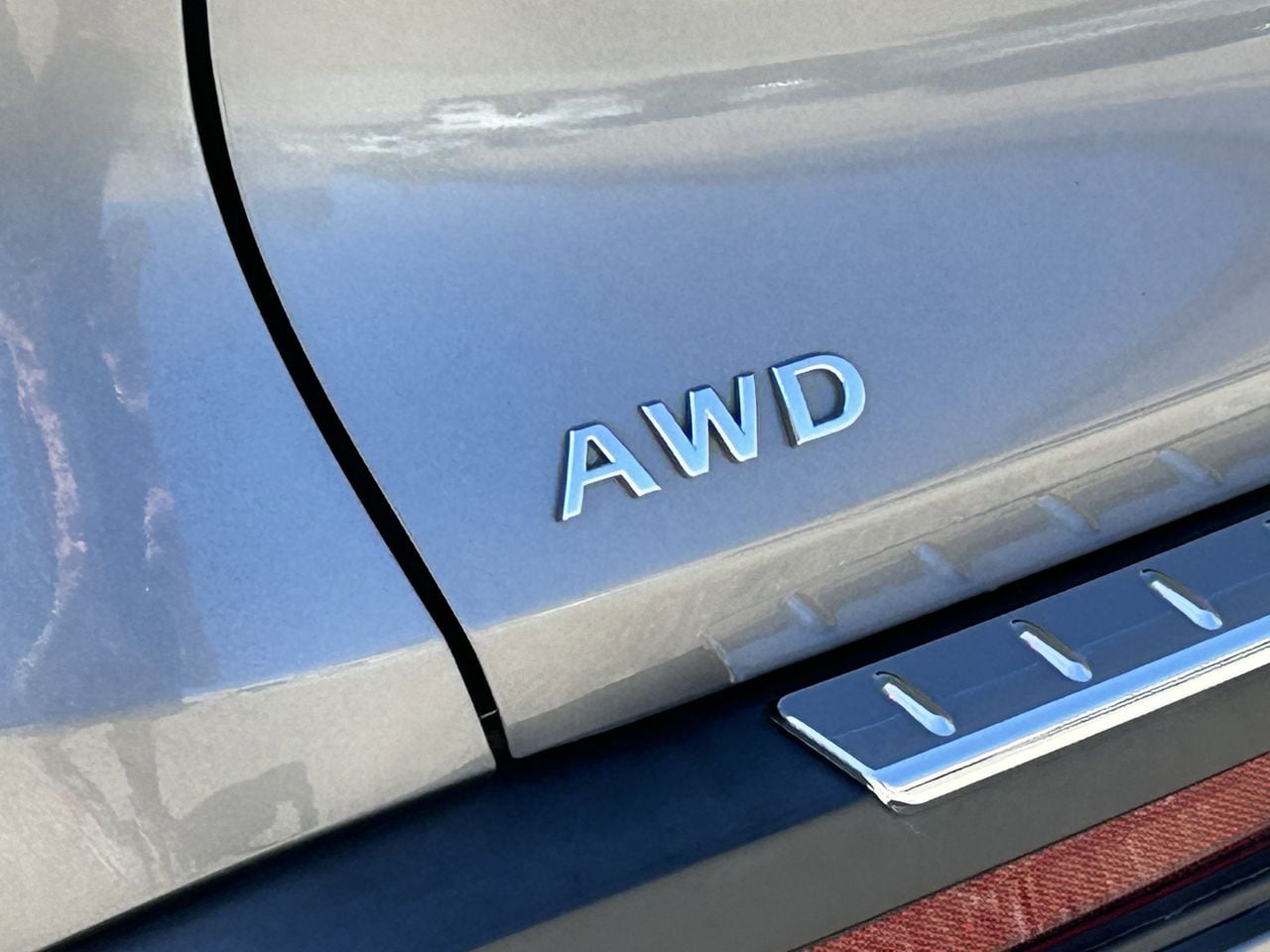 2023 INFINITI QX60 Luxe photo 4