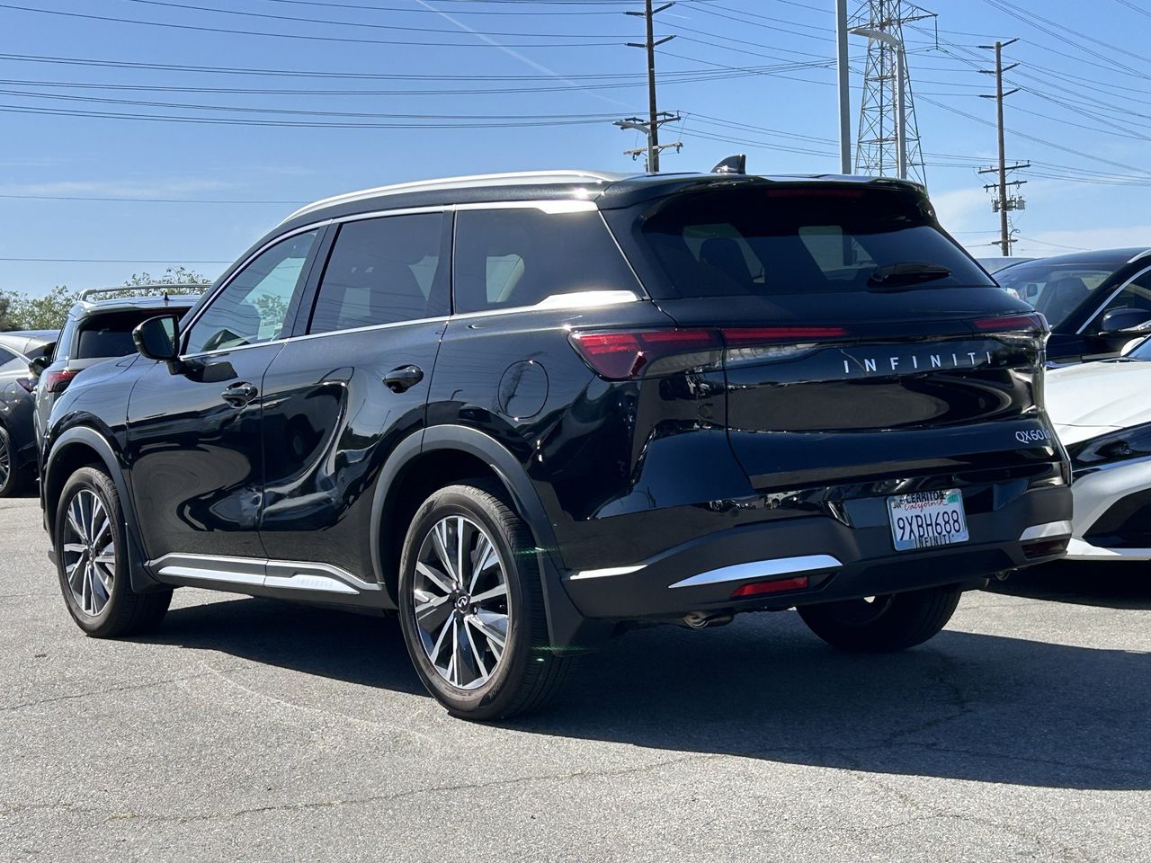 2026 INFINITI QX60 Luxe photo 3