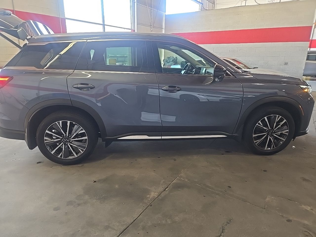 2026 INFINITI QX60 Luxe photo 4