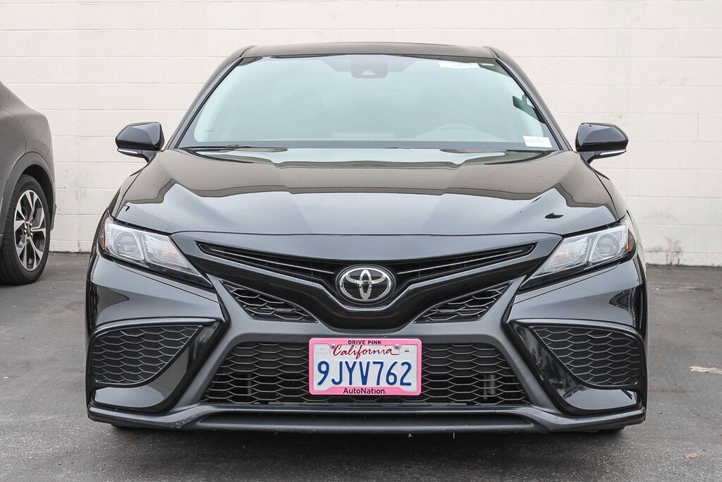 Used 2024 Toyota Camry SE SE Auto