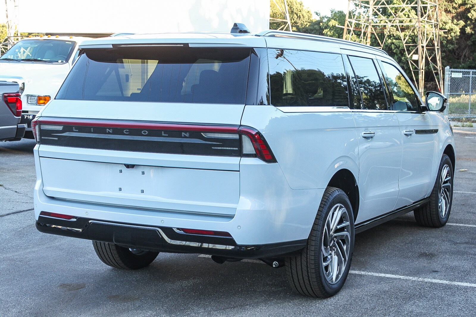 2026 Lincoln Navigator Reserve L - Photo 6