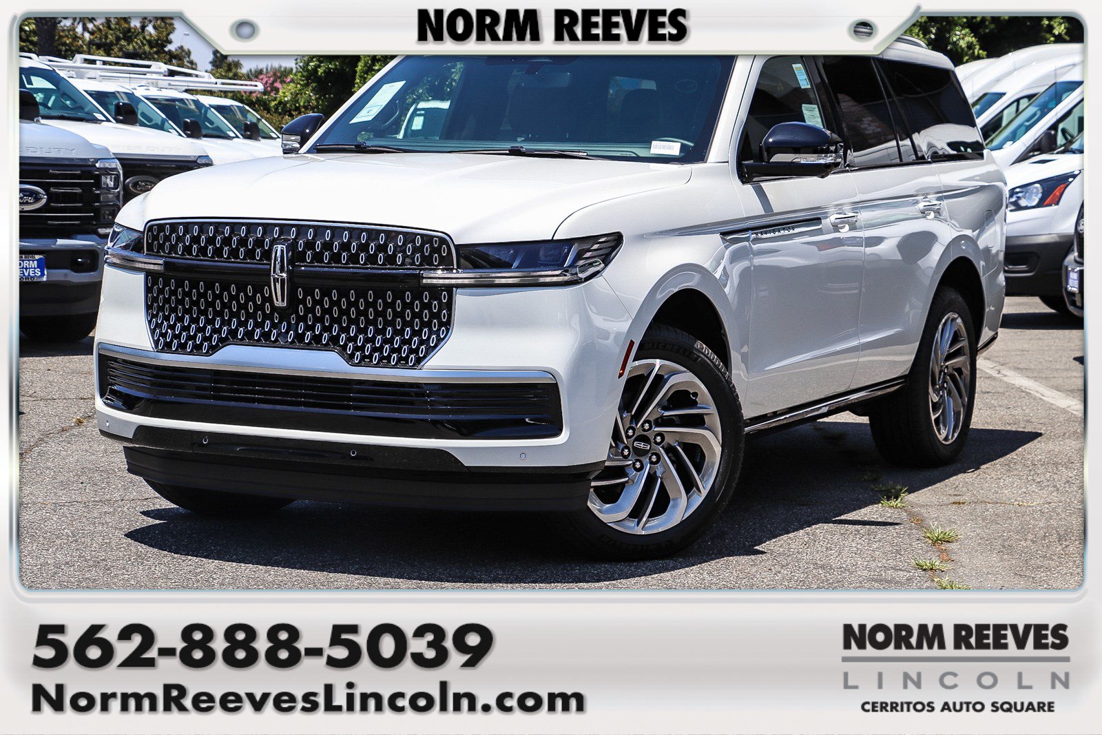 2026 Lincoln Navigator Reserve 4WD's photo