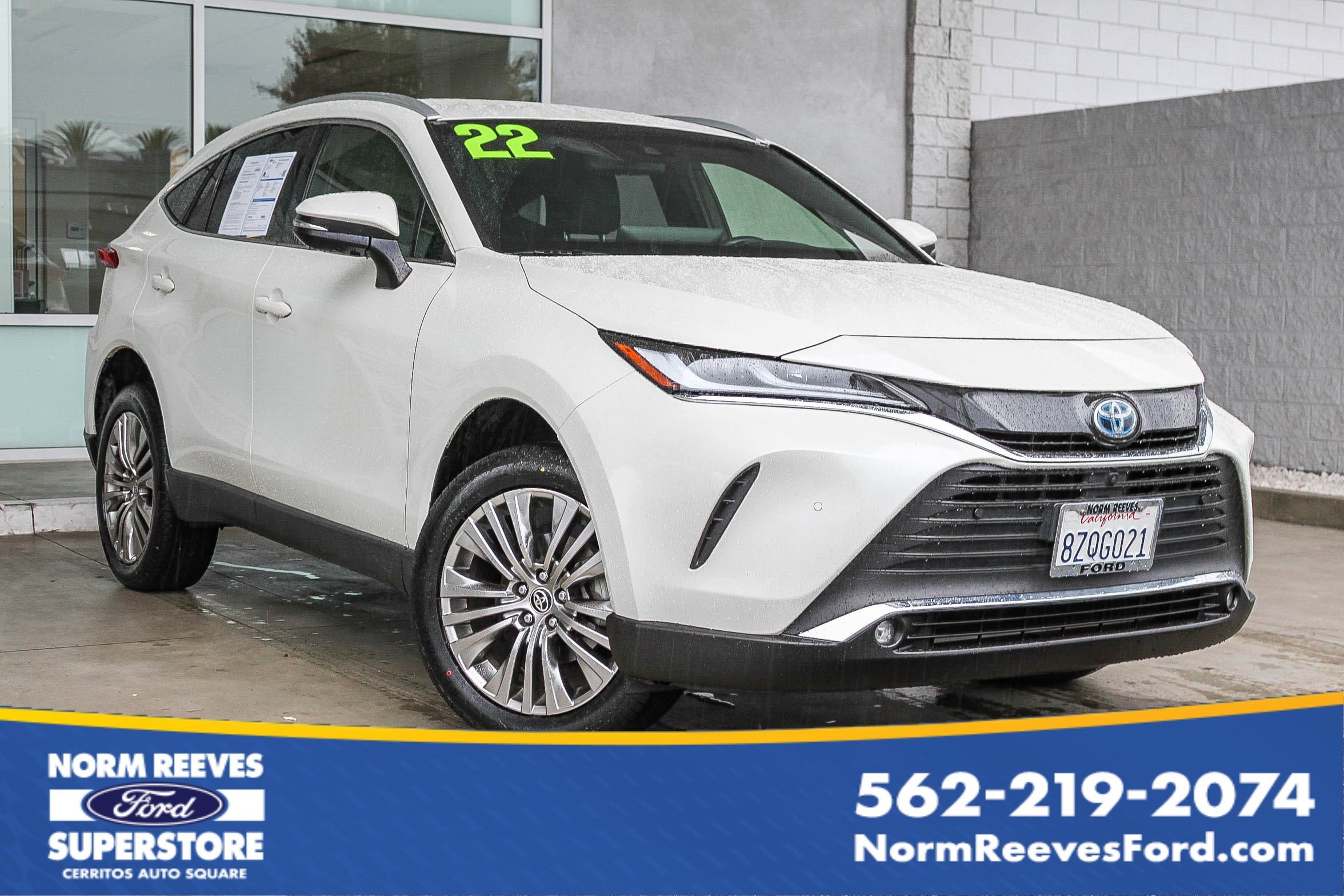 2022 Toyota Venza Limited's photo