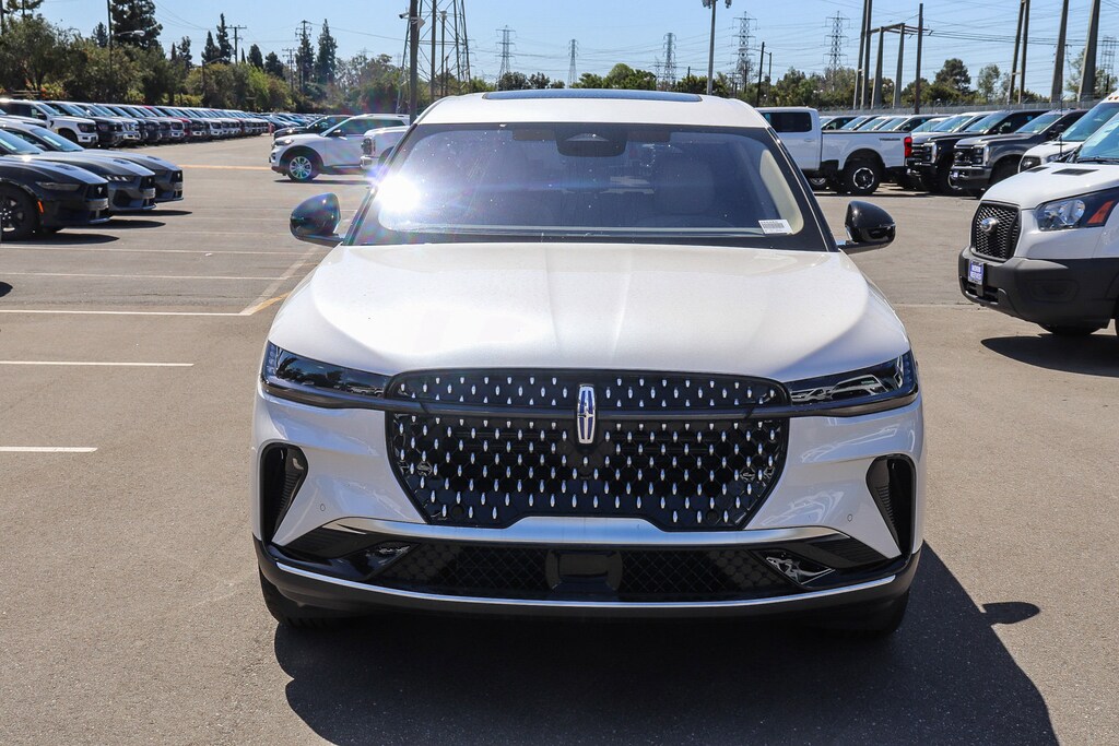 Used 2025 Lincoln Nautilus Premiere Premiere AWD