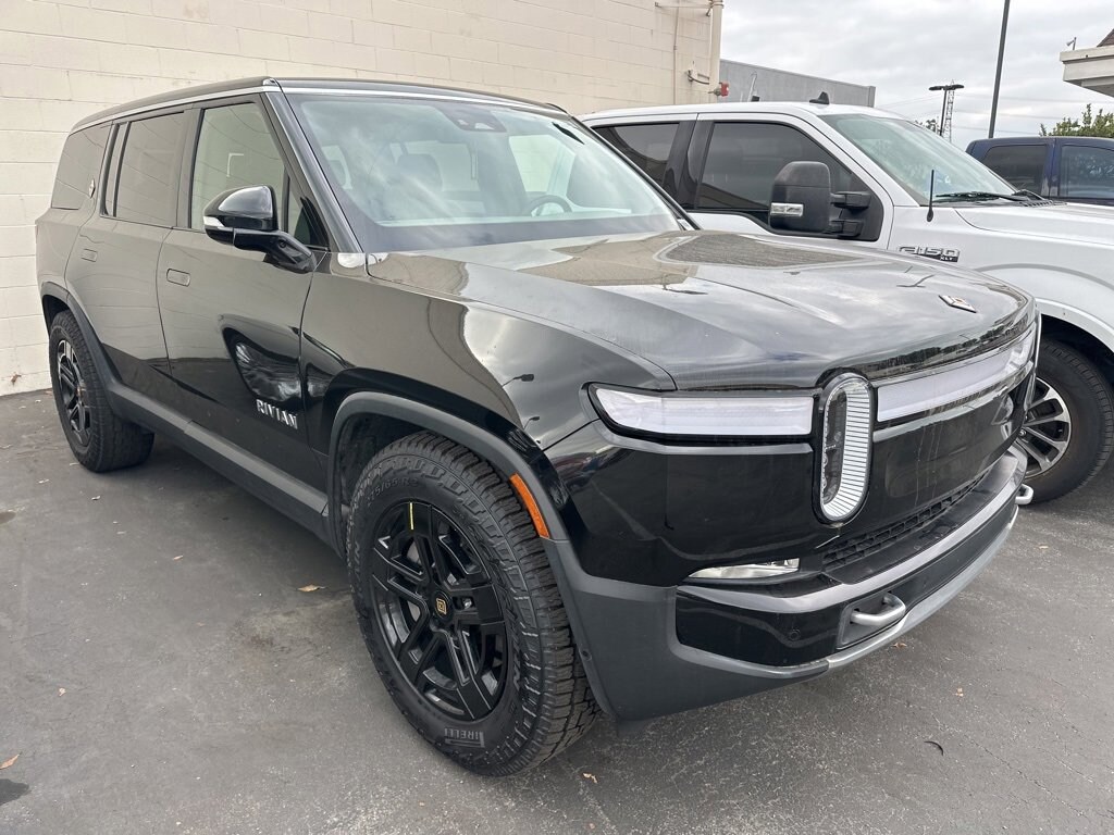 Used 2024 Rivian R1S Adventure SUV