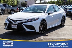 2023 Toyota Camry SE SE Auto