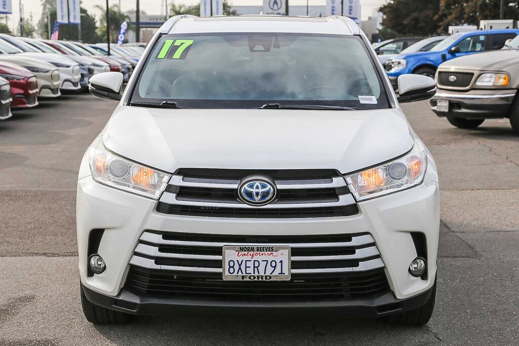 Used 2017 Toyota Highlander Hybrid XLE Hybrid XLE V6 AWD