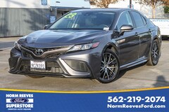 2023 Toyota Camry SE SE Auto