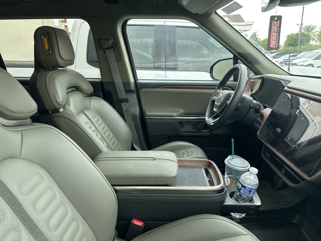 Used 2024 Rivian R1S Adventure SUV