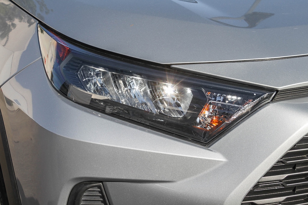 Used 2021 Toyota RAV4 LE LE AWD