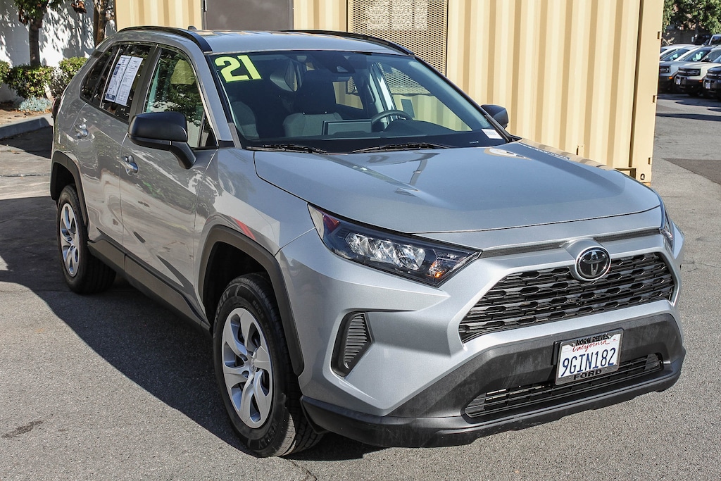 Used 2021 Toyota RAV4 LE LE AWD