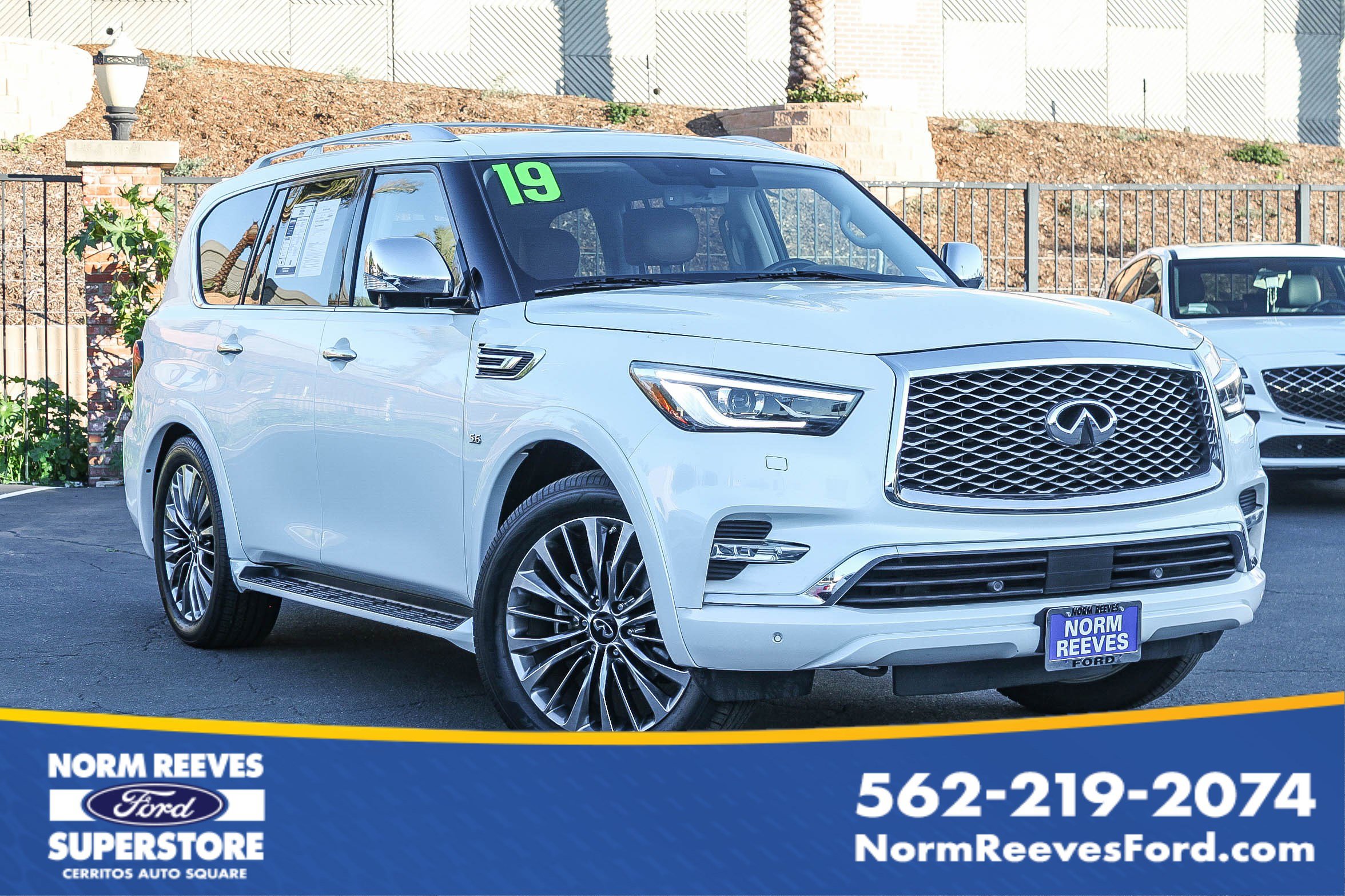 2019 INFINITI QX80 Base's photo