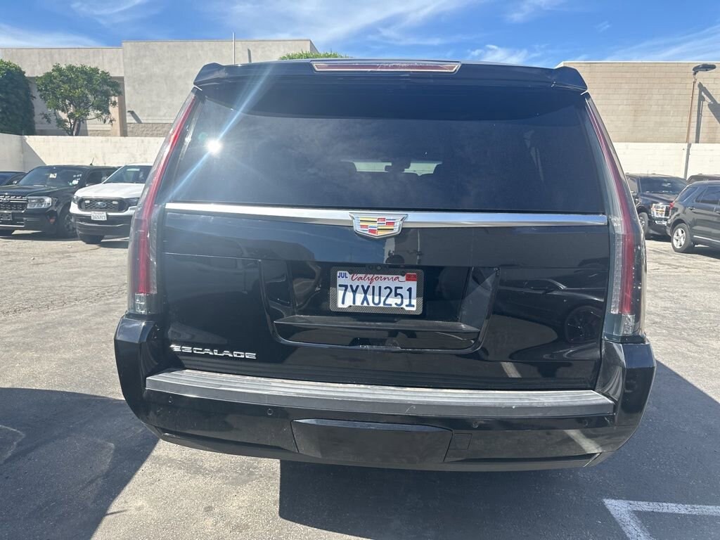 Used 2017 Cadillac Escalade ESV Luxury 2WD Luxury