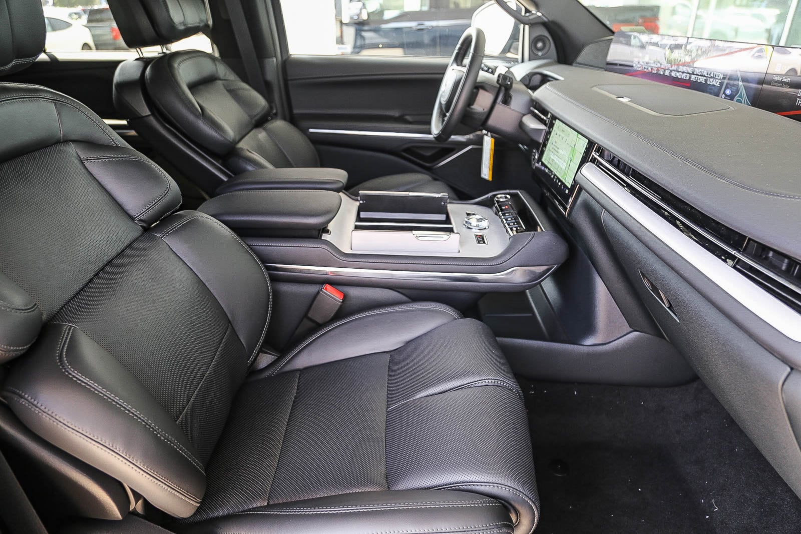 2026 Lincoln Navigator Reserve - Photo 18