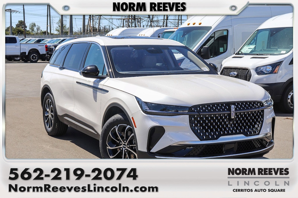 Used 2025 Lincoln Nautilus Premiere Premiere AWD