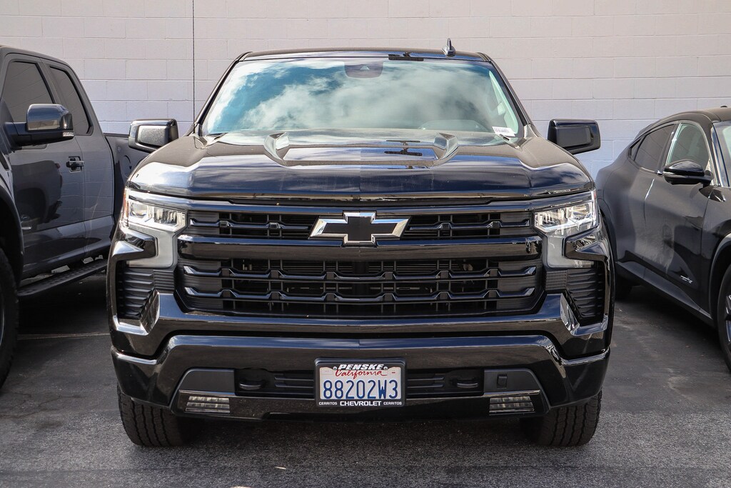 Used 2023 Chevrolet Silverado 1500 RST 4WD Crew Cab 147 RST