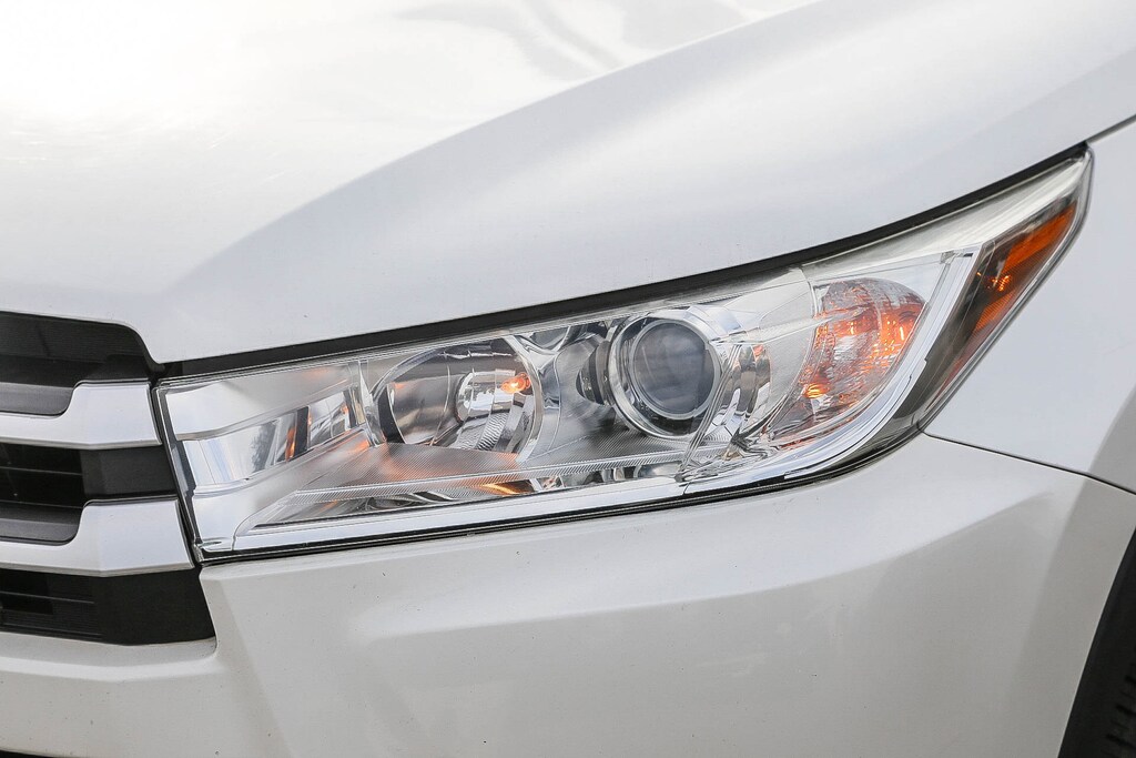 Used 2017 Toyota Highlander Hybrid XLE Hybrid XLE V6 AWD