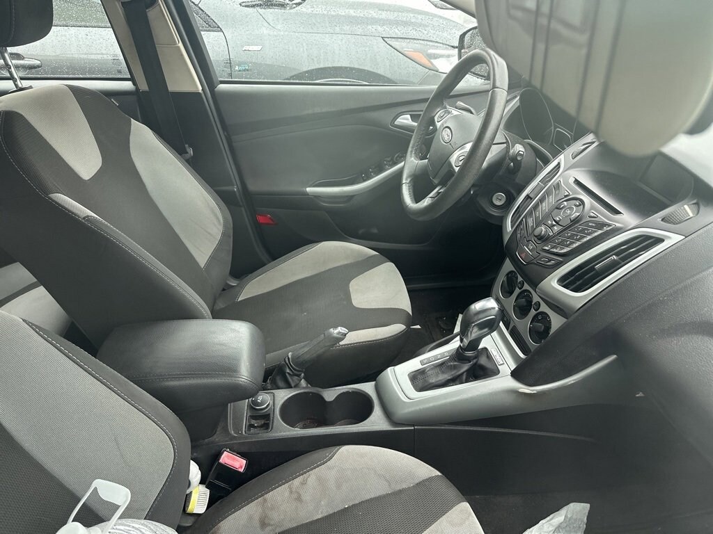 Used 2012 Ford Focus SE HB SE