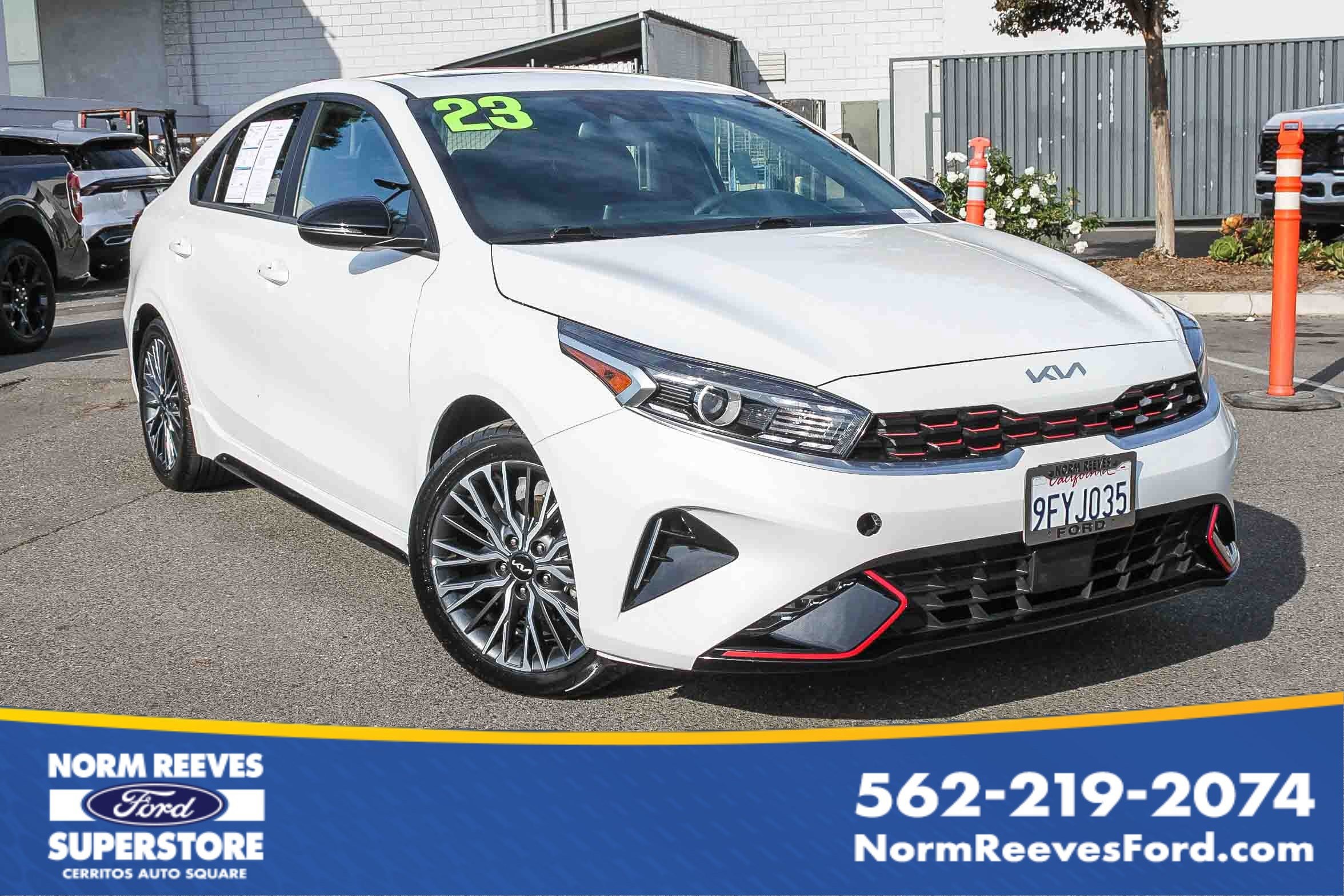 2023 Kia Forte GT-Line's photo