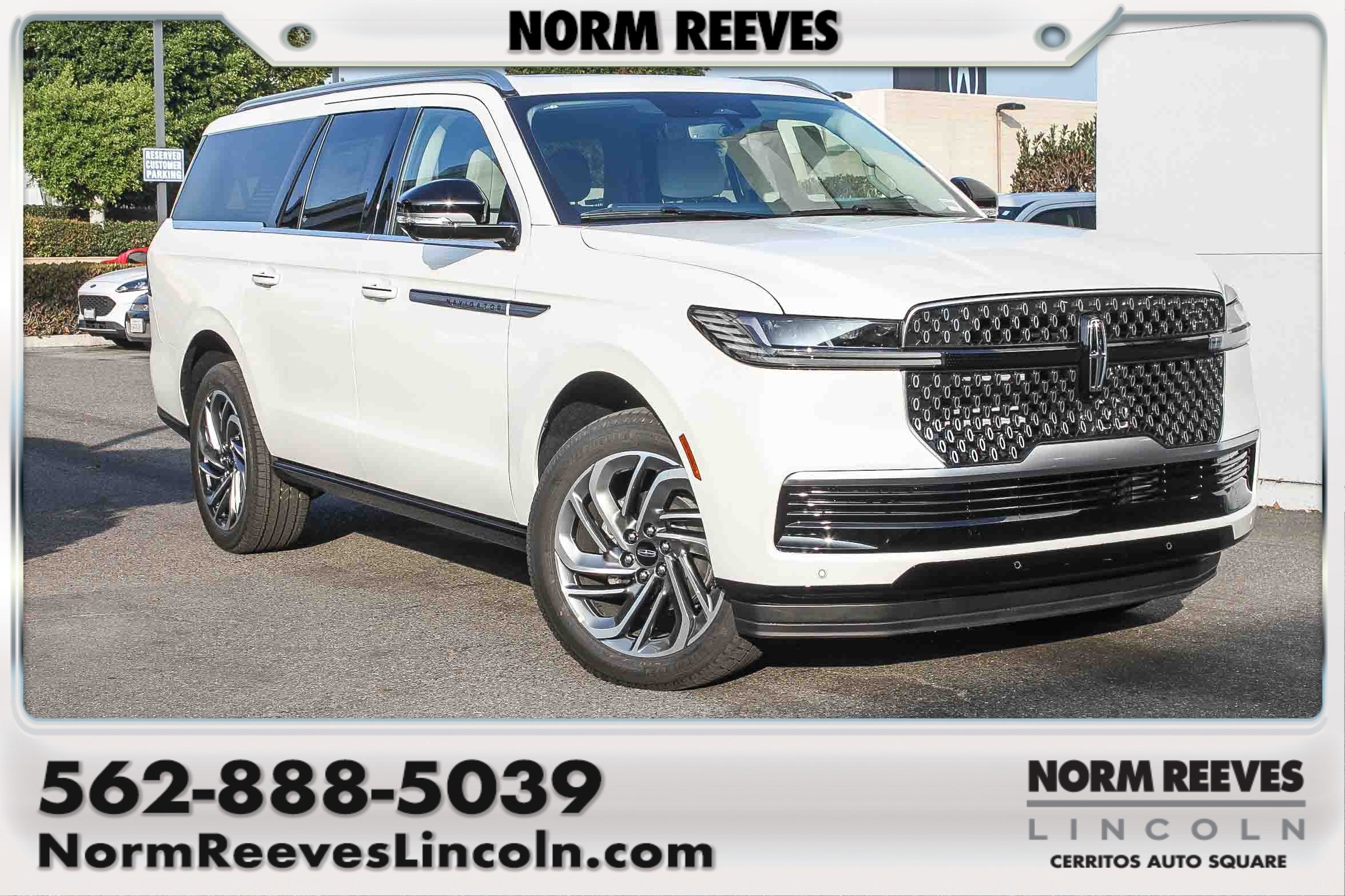 2025 Lincoln Navigator Reserve L's photo