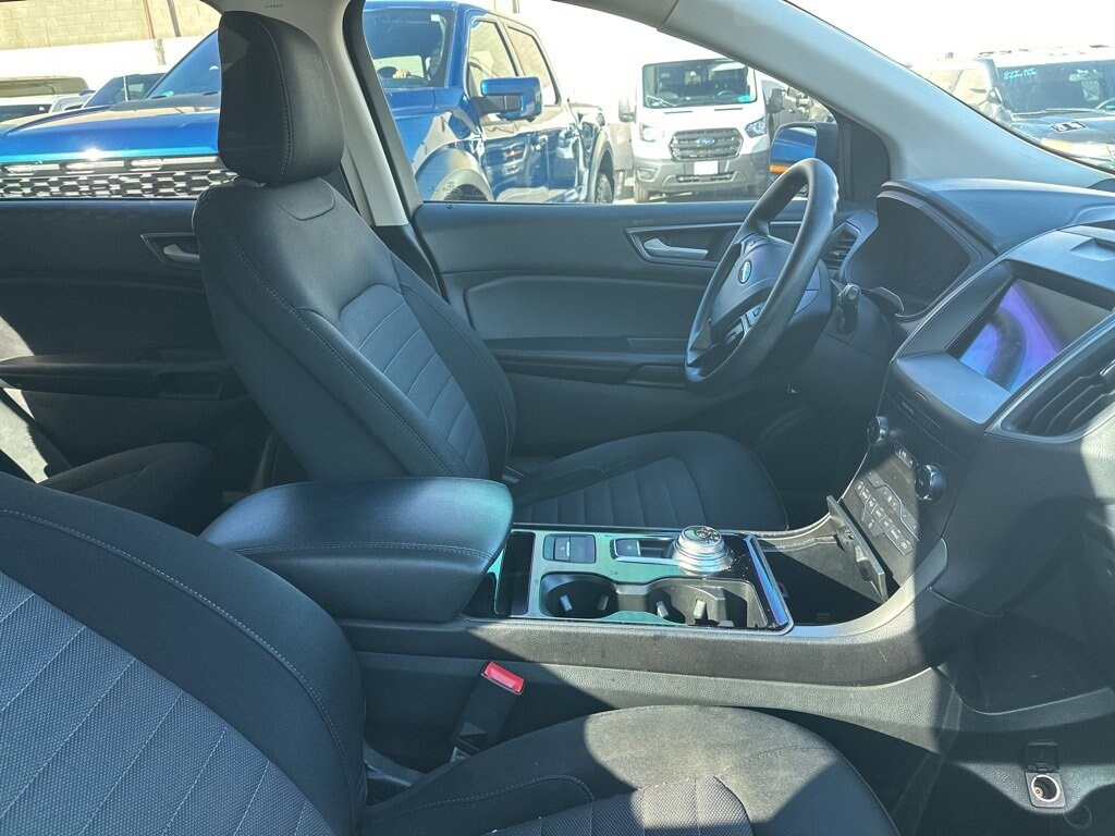 Used 2020 Ford Edge SE SE FWD