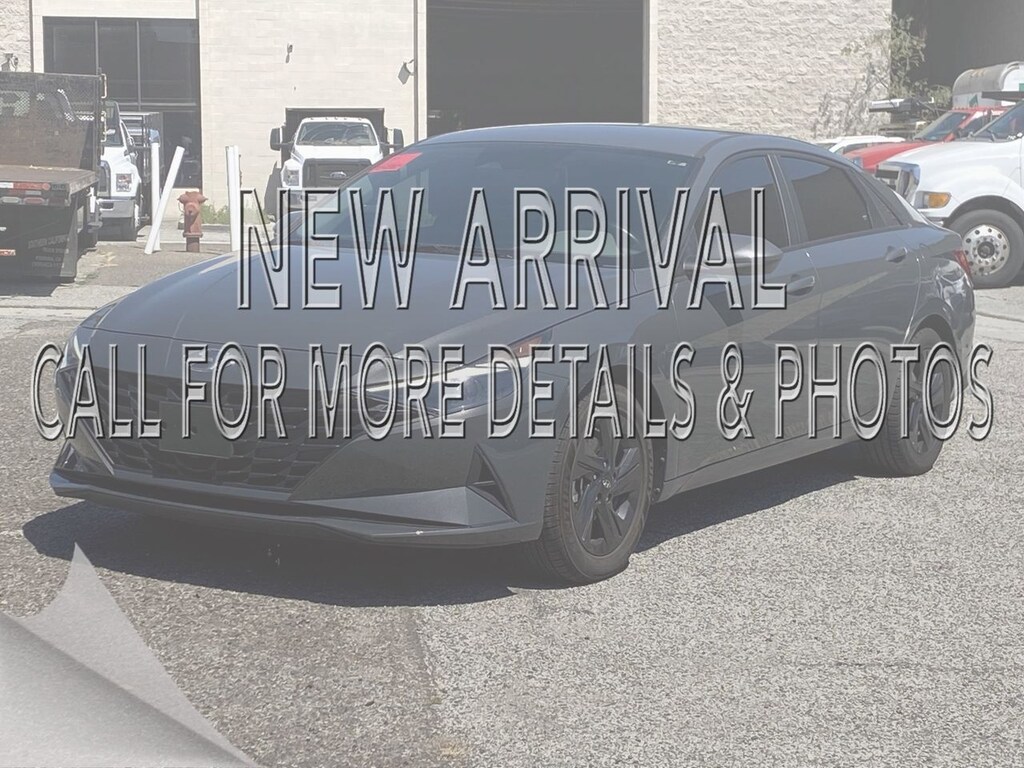 Used 2023 Hyundai Elantra HEV Blue Sedan