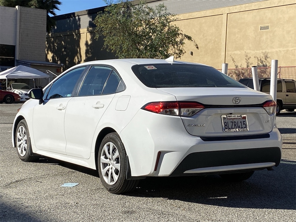 Used 2020 Toyota Corolla LE Sedan