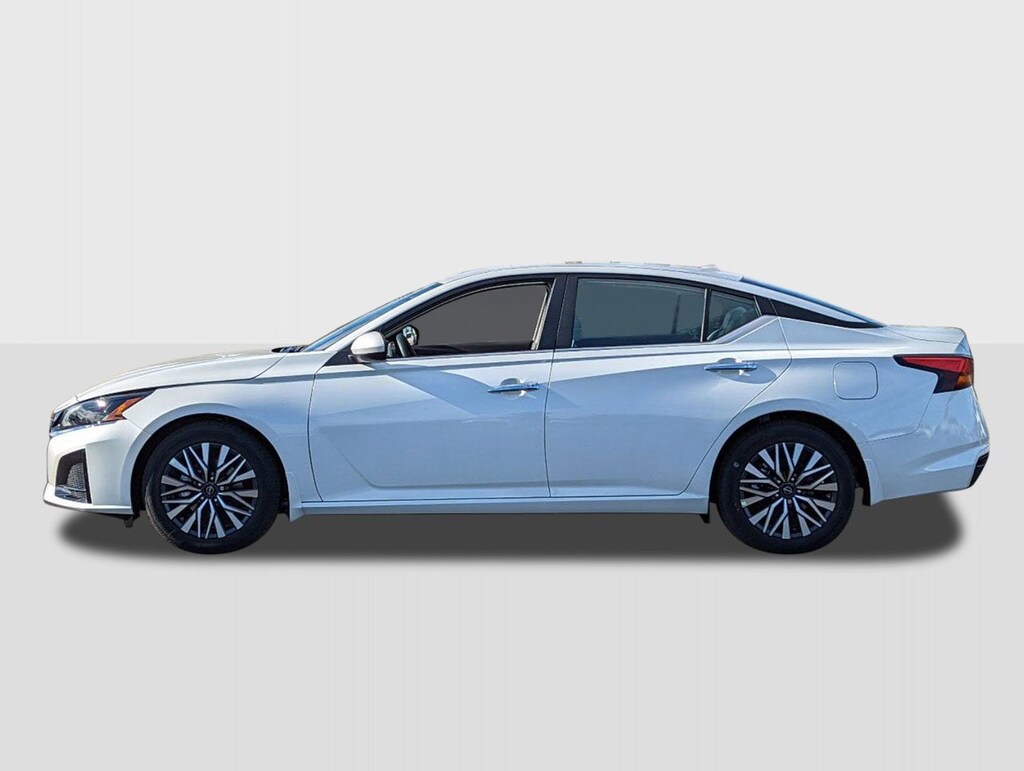 New 2026 Nissan Altima SV Sedan