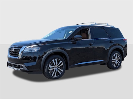 2025 Nissan Pathfinder Platinum SUV