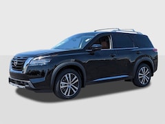 2025 Nissan Pathfinder Platinum SUV