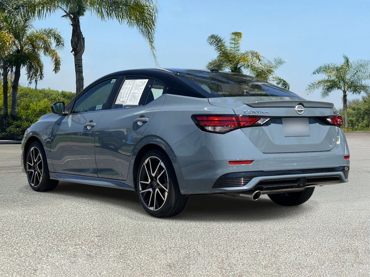 2025 Nissan Sentra SR photo 2