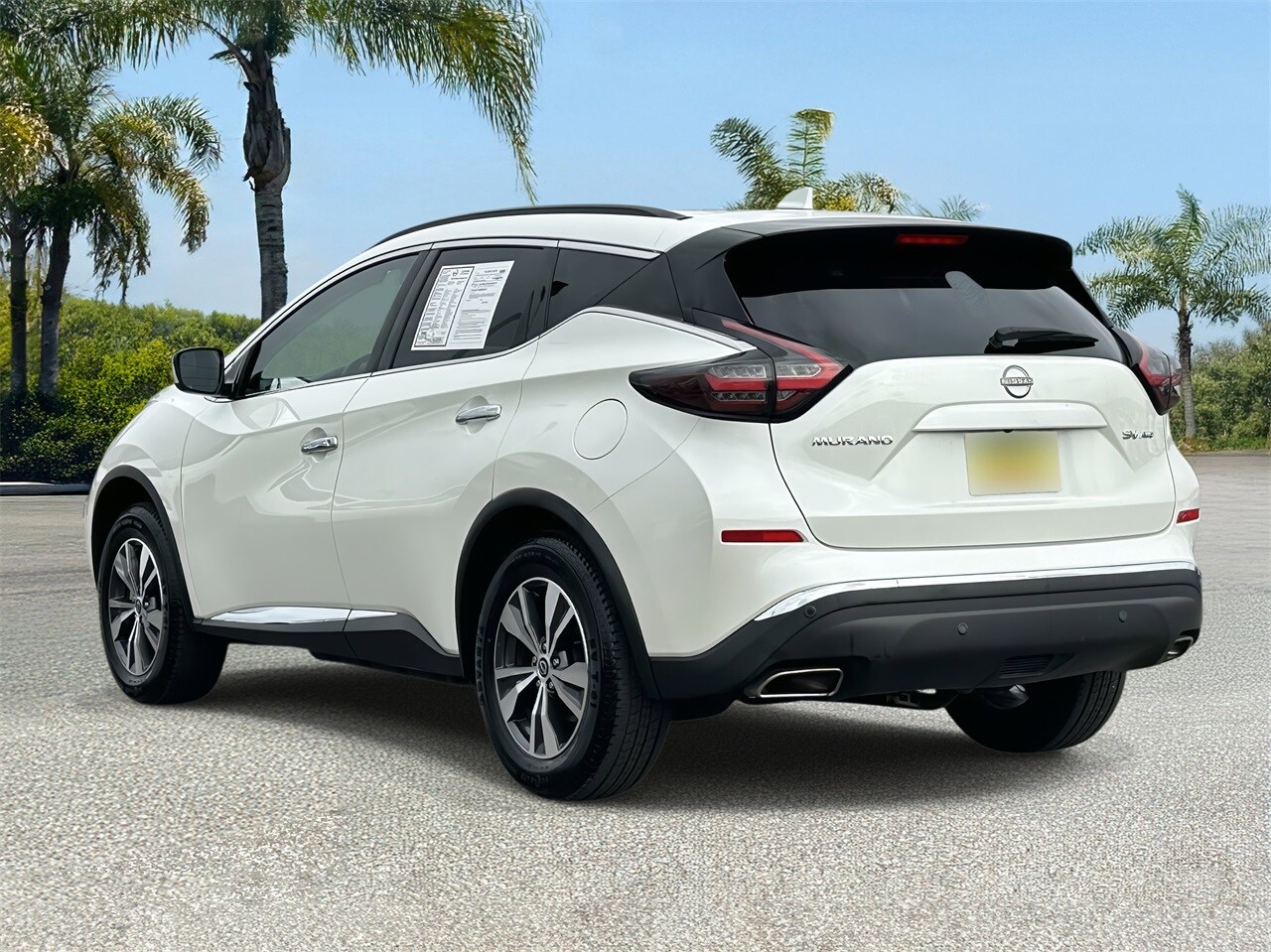 2023 Nissan Murano SV photo 2