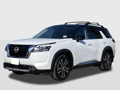 2025 Nissan Pathfinder Platinum SUV