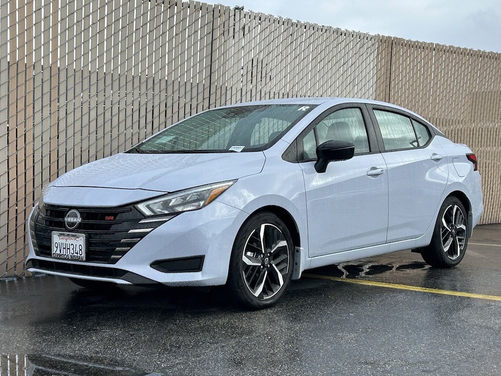 Certified 2025 Nissan Versa 1.6 SR Sedan
