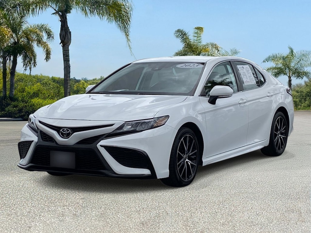 Used 2023 Toyota Camry SE Sedan