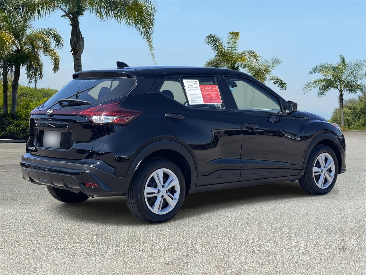 2024 Nissan Kicks S photo 3