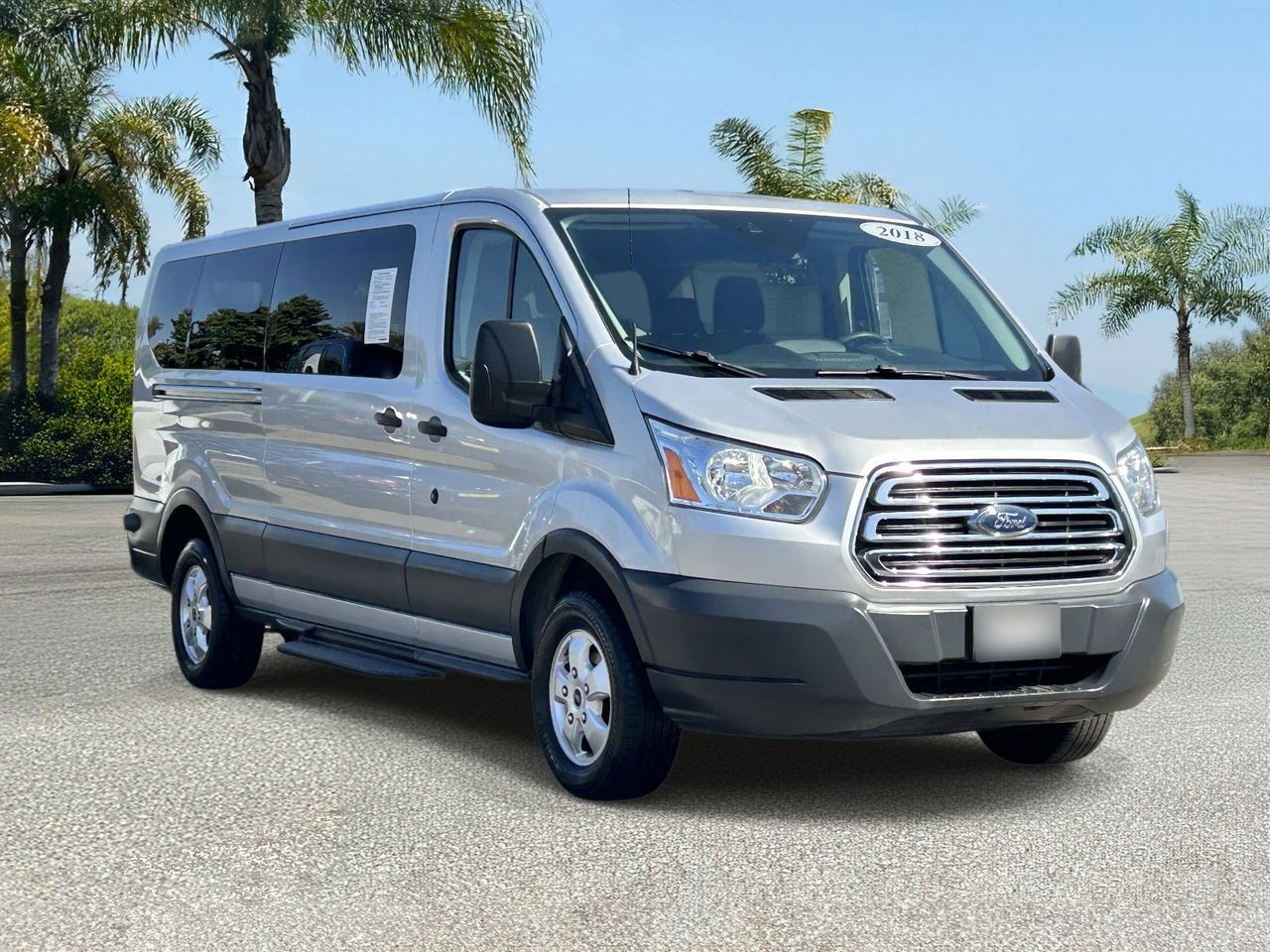 2018 Ford Transit-350 XLT photo 5