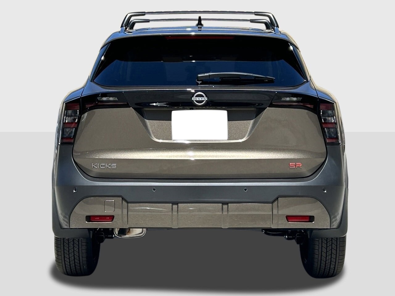2026 Nissan Kicks SR photo 2
