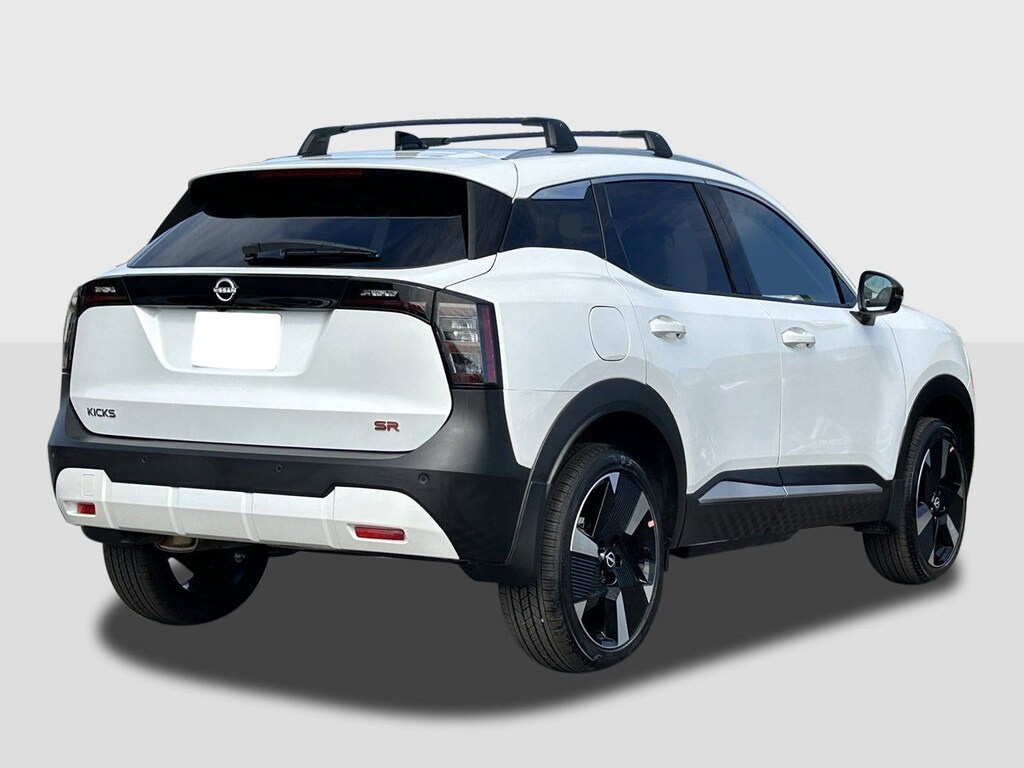 New 2026 Nissan Kicks SR SUV