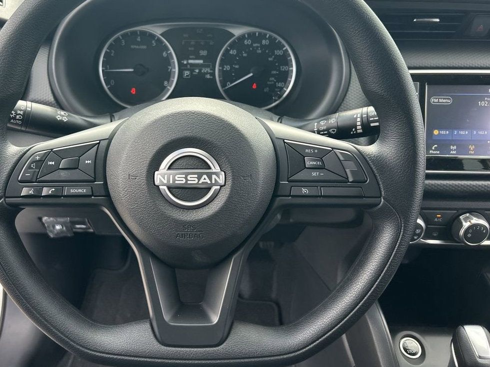 2025 Nissan KICKS PLAY Base - Photo 24